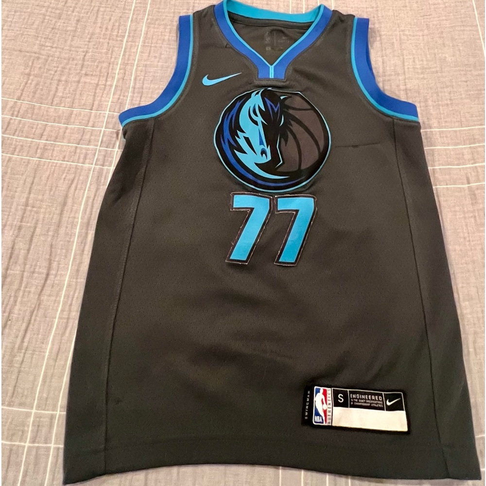 Luka Doncic Dallas Mavericks Nike Youth Swingman Jersey- Size Youth Small